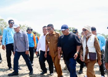 Jelang Lonjakan Wisata Nataru, Gubernur Banten Pastikan Anyer–Carita Siap Sambut Pengunjung