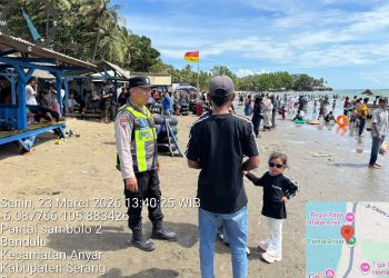 Kapolsek Anyer Arus Lalin Lancar, Wisatawan Diimbau Tertib dan Utamakan Keselamatan