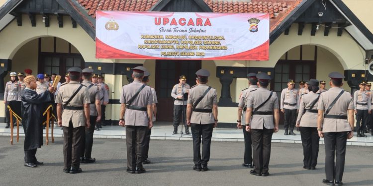 Kapolresta Serang Kota Pimpin Sertijab 7 Perwira, Tekankan Adaptasi Cepat Jaga Kamtibmas