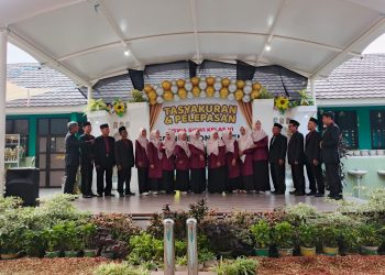 Kepala Sekolah SDN Kebon Dalem Cilegon Berpesan kepada Siswa Lulusan Raih Cita-Cita Setinggi Langit, Tetap Rendah Hati